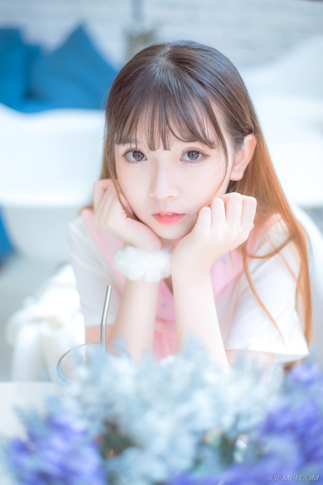 “那就这样算了？”夏侯惇忍不住道：“让我们一家来对付吕布，怎么可能？”